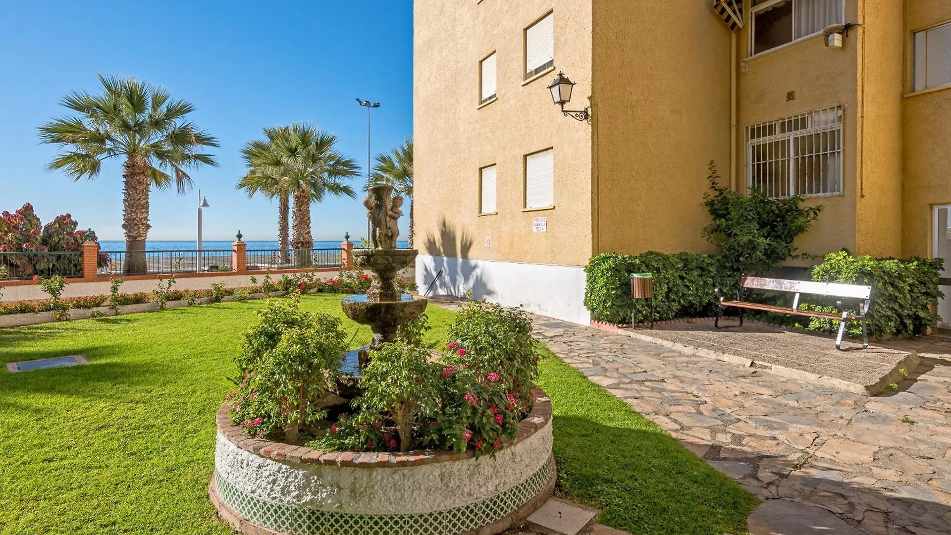 Wintowinrentals Dream Apartment Next To The Beach Rincon de la Victoria Spain